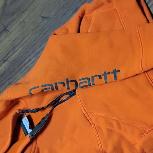 Like new carhartt hoodie - Picture 2 of 2